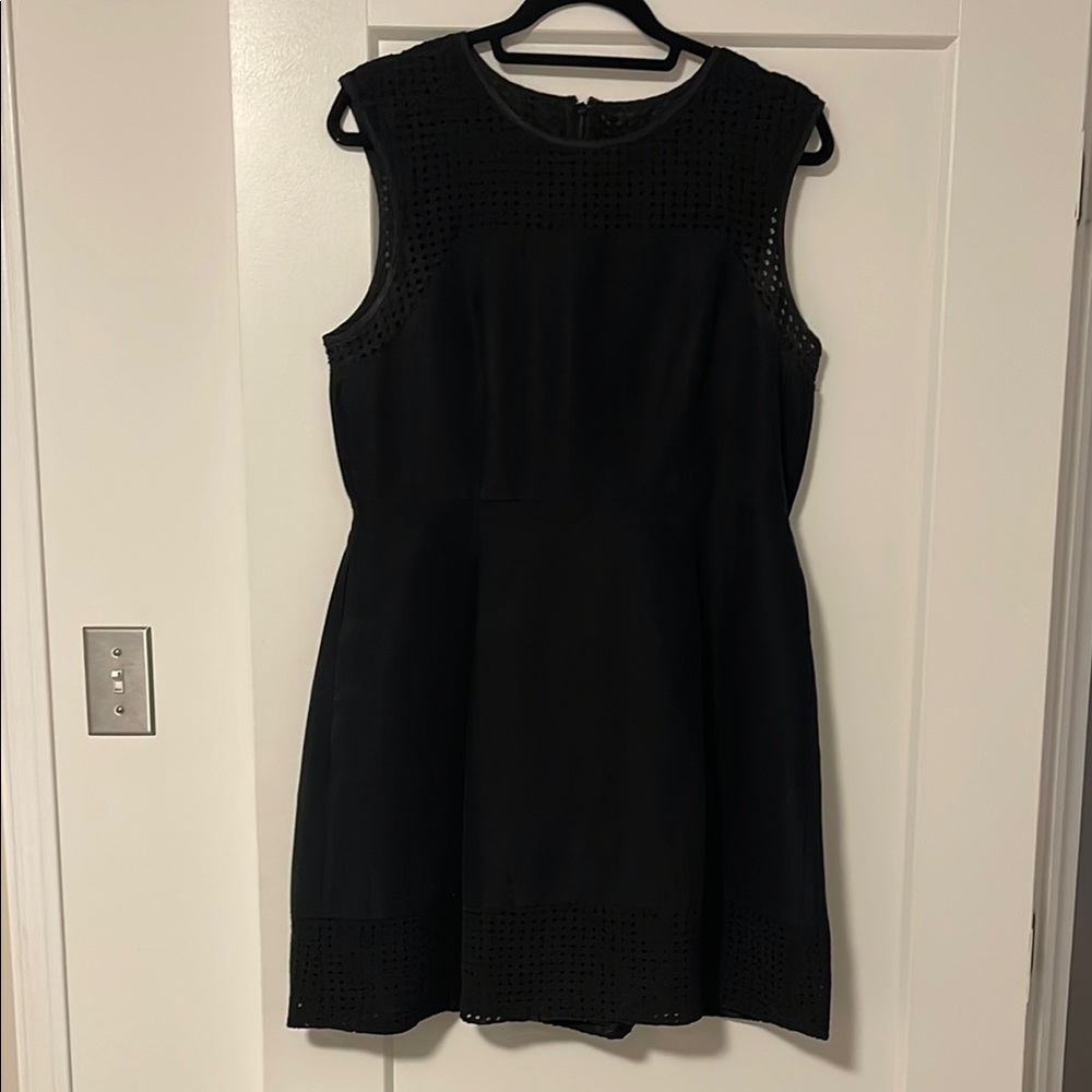 Elegant Black Sleeveless Dress